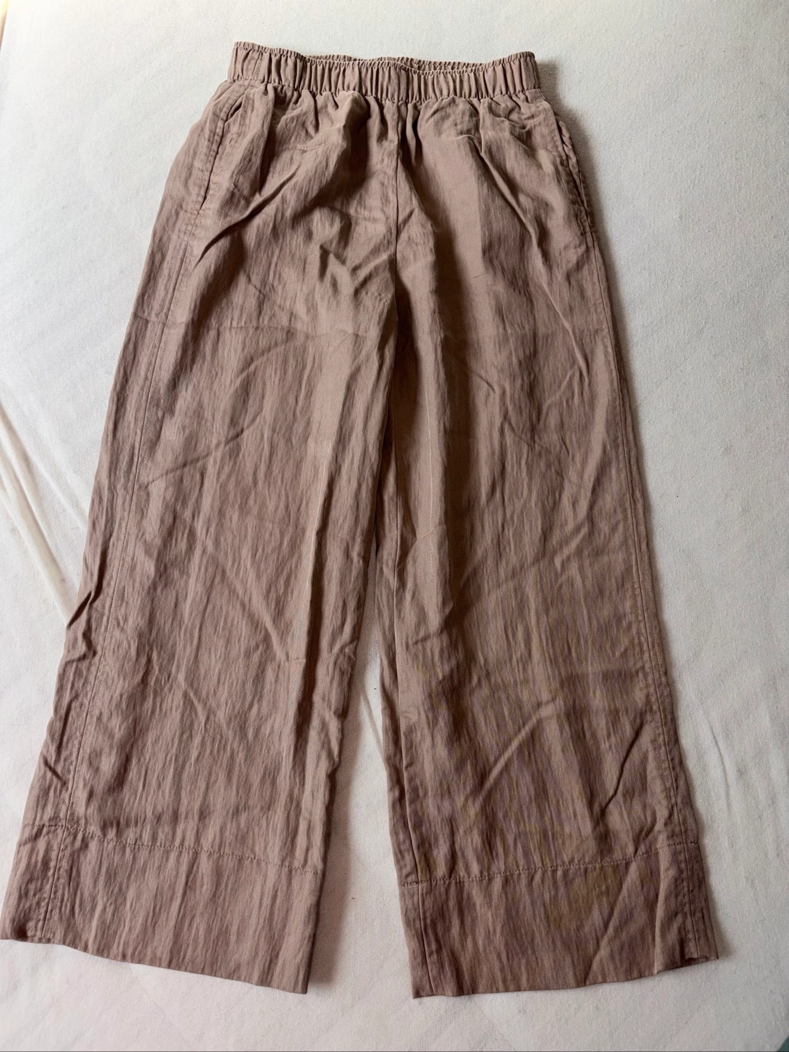 Pantalon fluide Mango beige – Taille XXS (convient XS)
